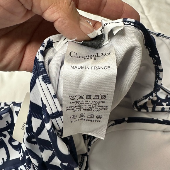 Signature One-Piece Swimsuit Navy and white monogram size XL - Picture 7 of 11